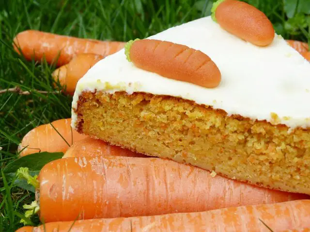 carrot cake raw